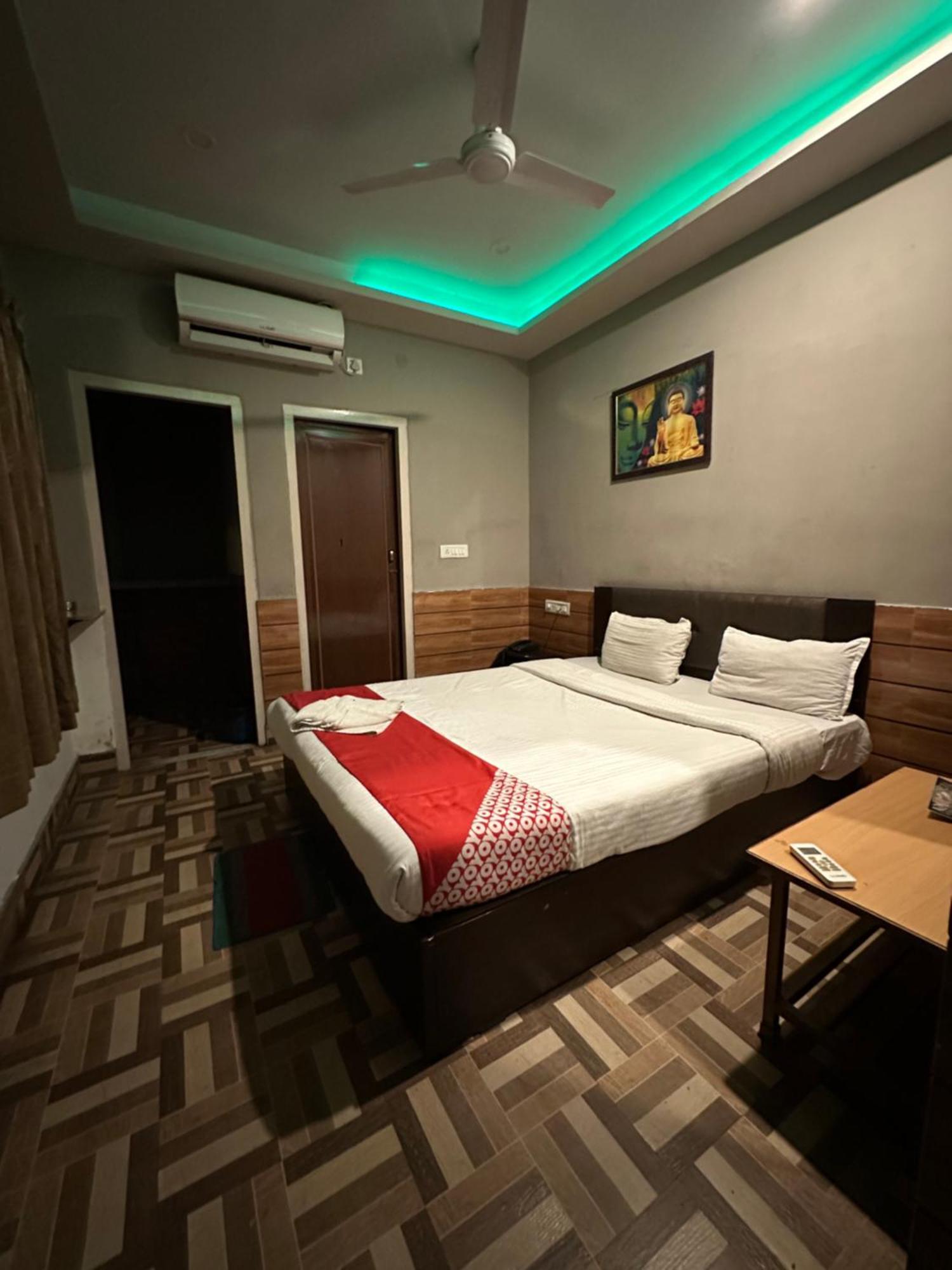 Gd Hotel Njp Siliguri Exterior foto