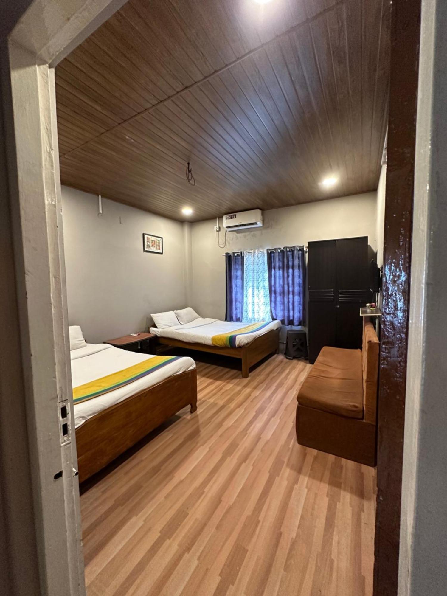 Gd Hotel Njp Siliguri Exterior foto